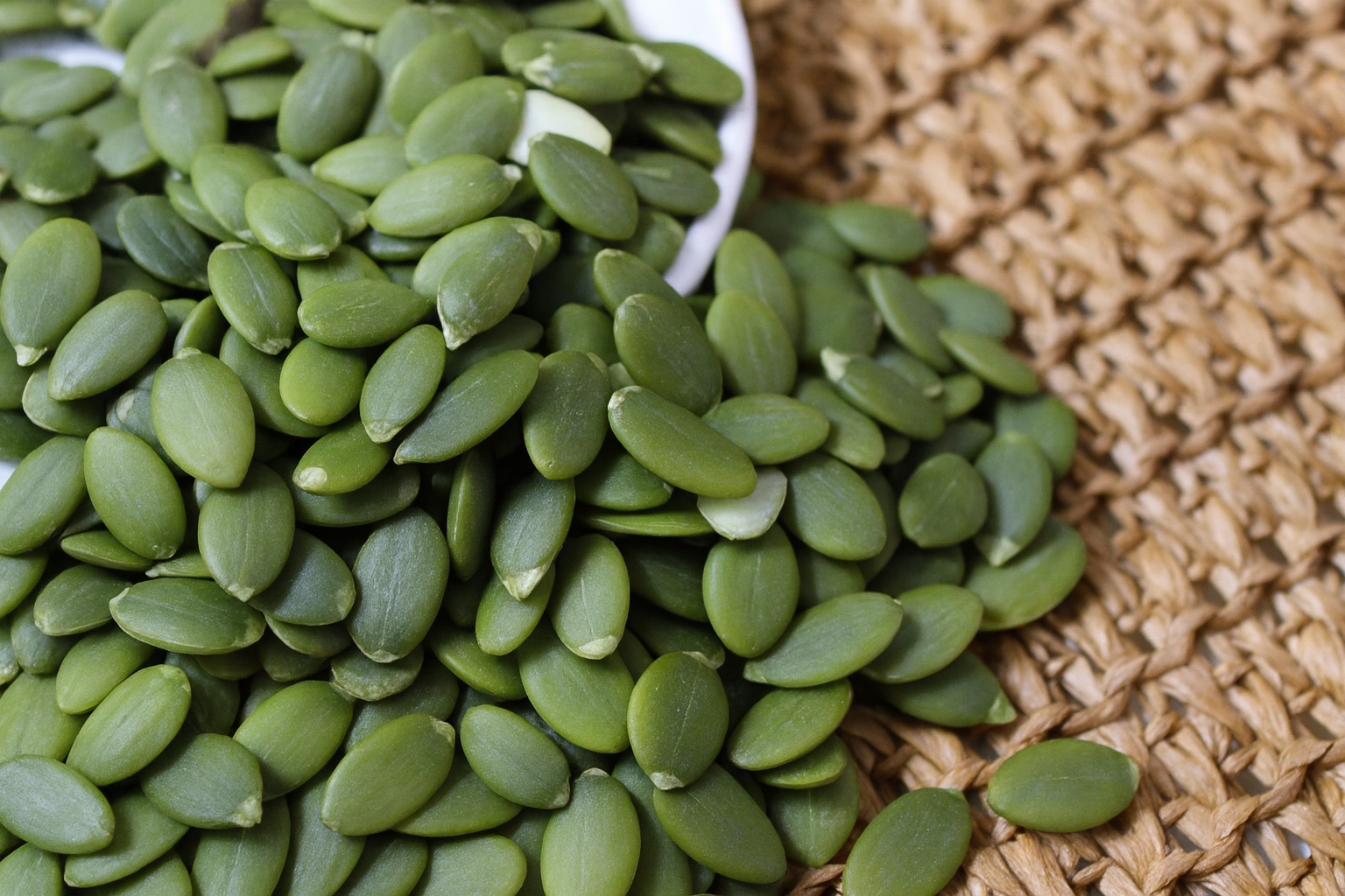 Çiğ Kabak Çekirdeği